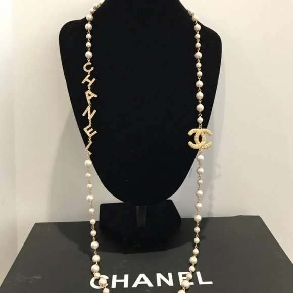 Auth CHANEL Pearl Necklace - Picture 9 of 9